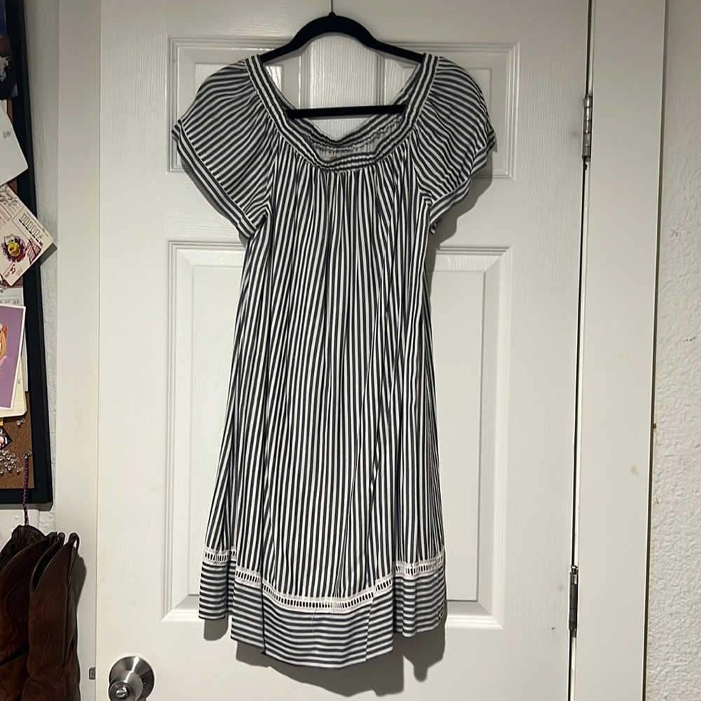 Max studio dress